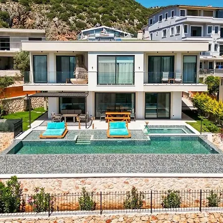 Siren, Female Housekeeper Villa Kas